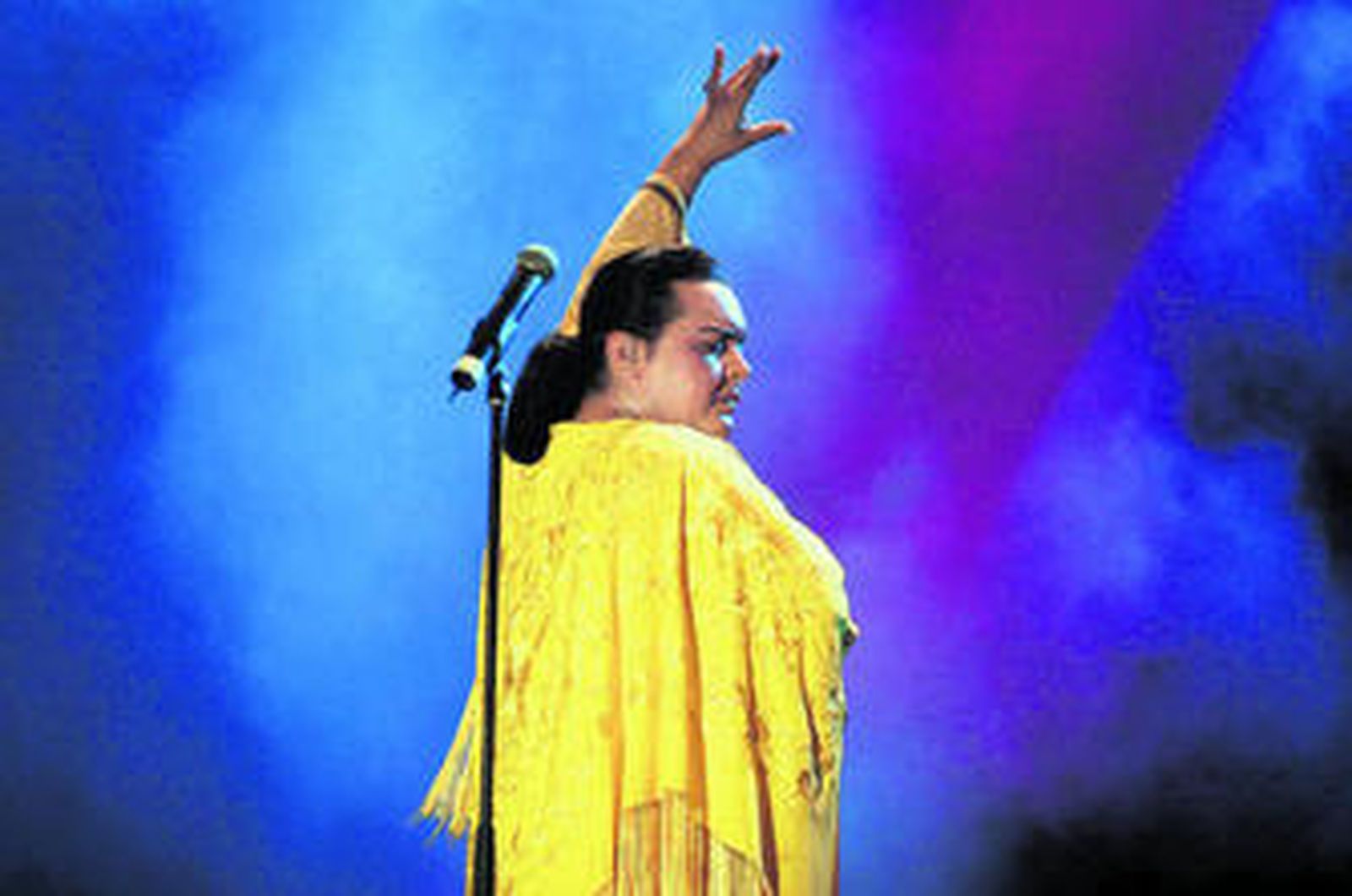 Falete repasa al piano sus éxitos en 'Mi cante y un piano'