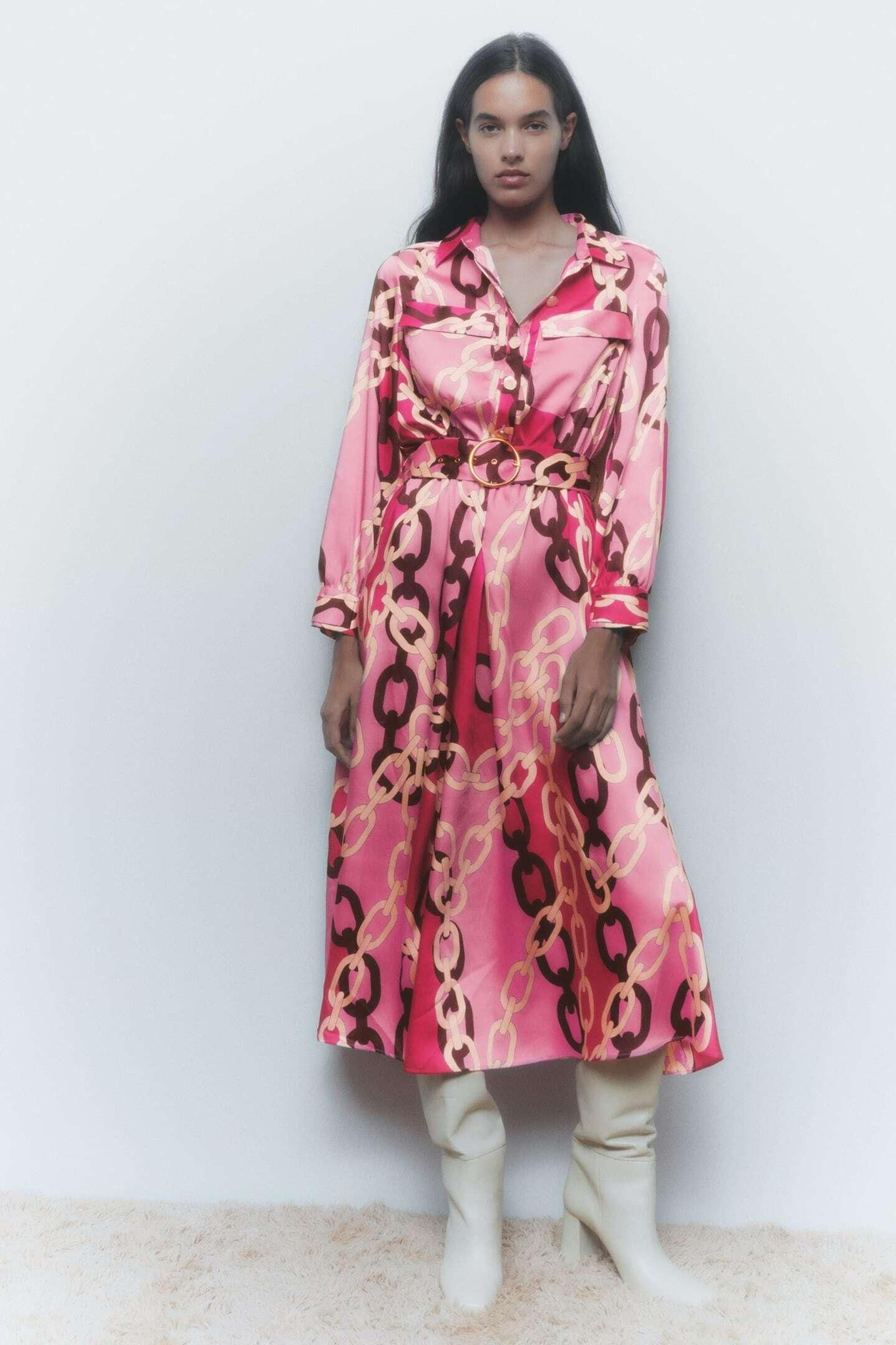 Vestido de Zara.
