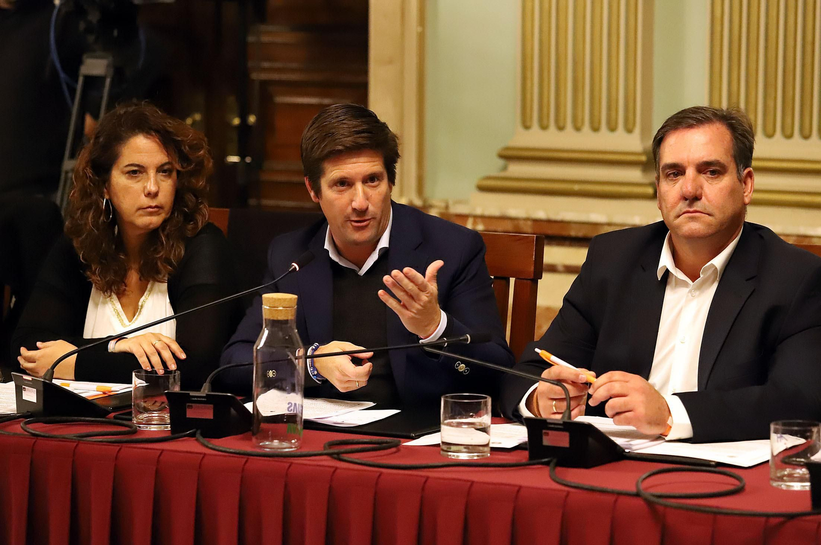 Imágenes del pleno celebrado en el Ayuntamiento de Huelva