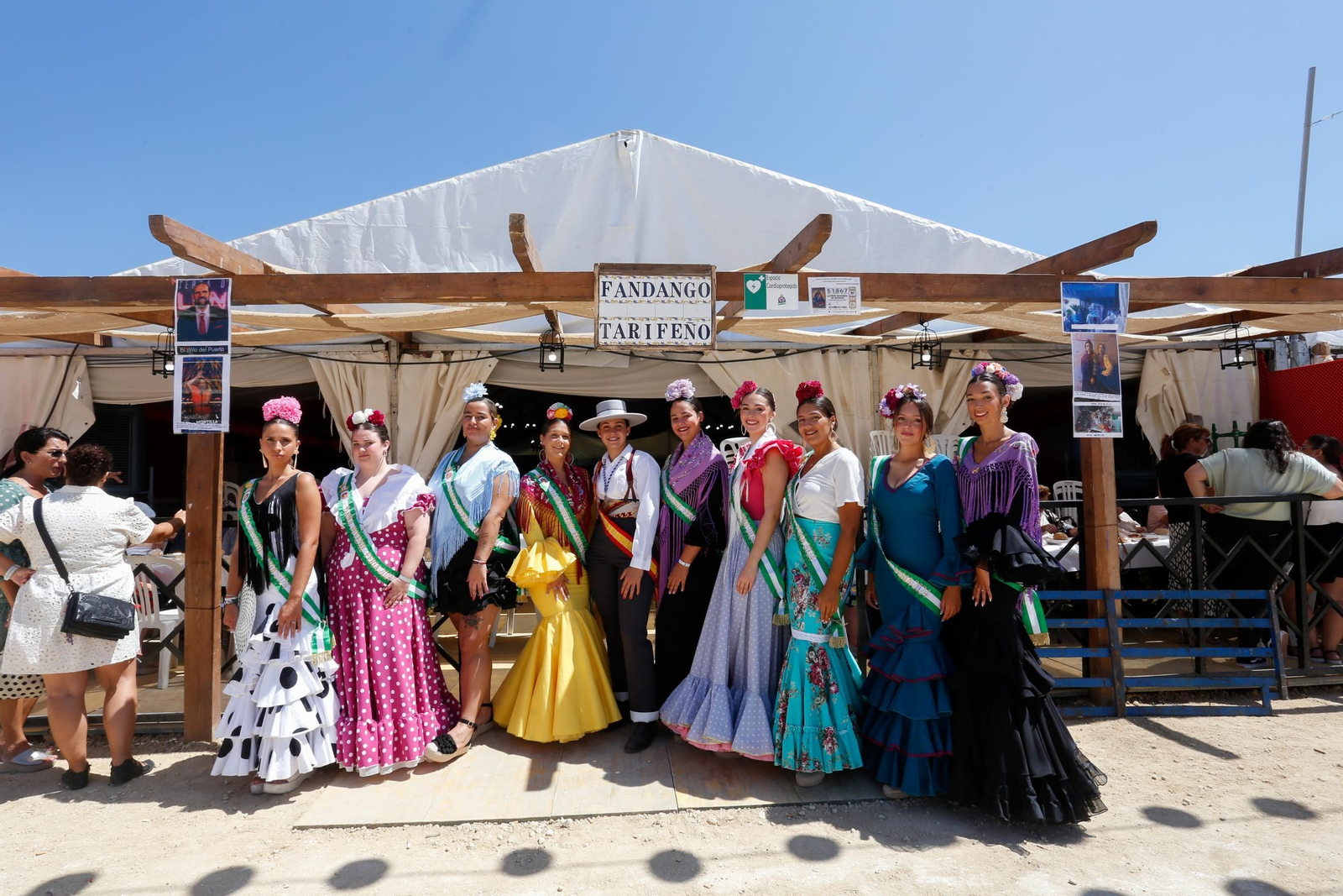 Búscate en las fotos del lunes en la Feria de Tarifa