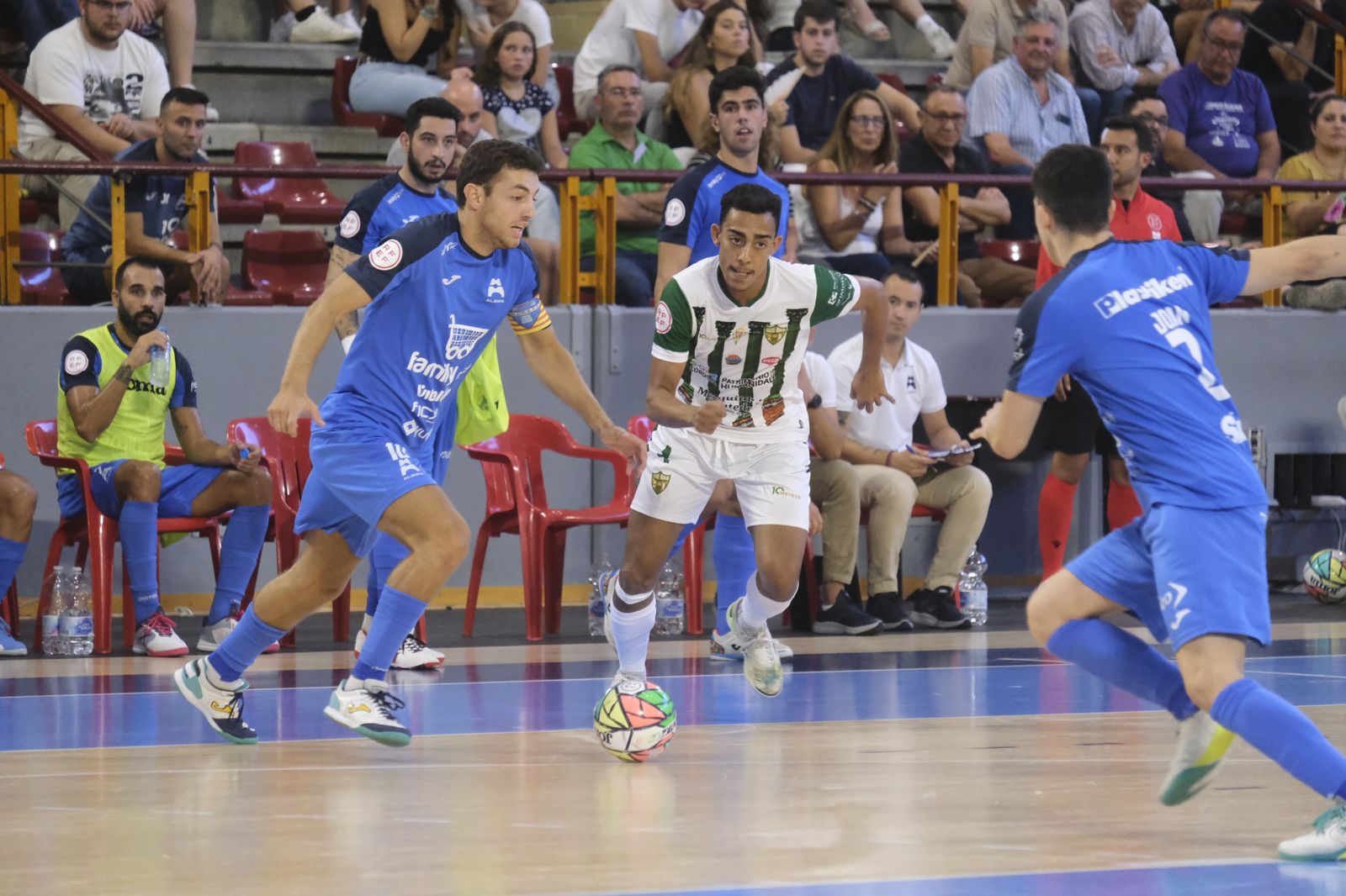 La victoria del Córdoba Futsal ante el Alzira, en imágenes