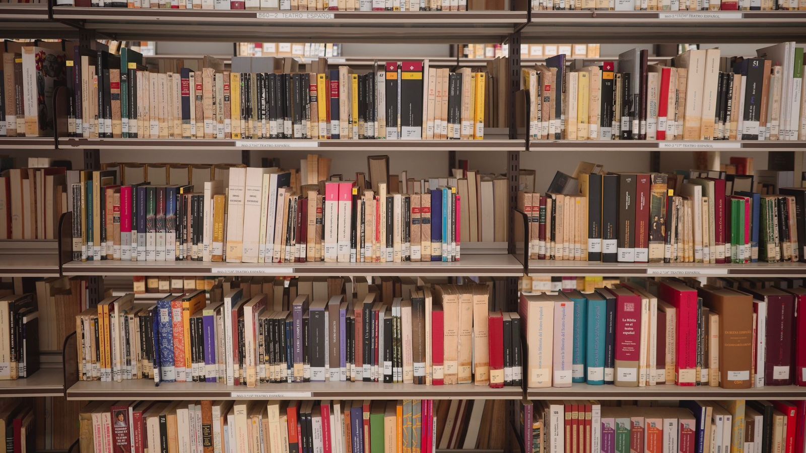 ¿Están muertos el Latín y el Griego?