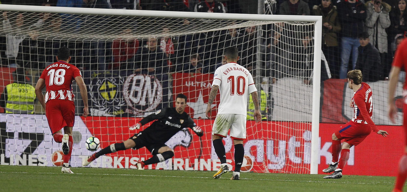 Las imágenes del Sevilla-Atlético de Madrid