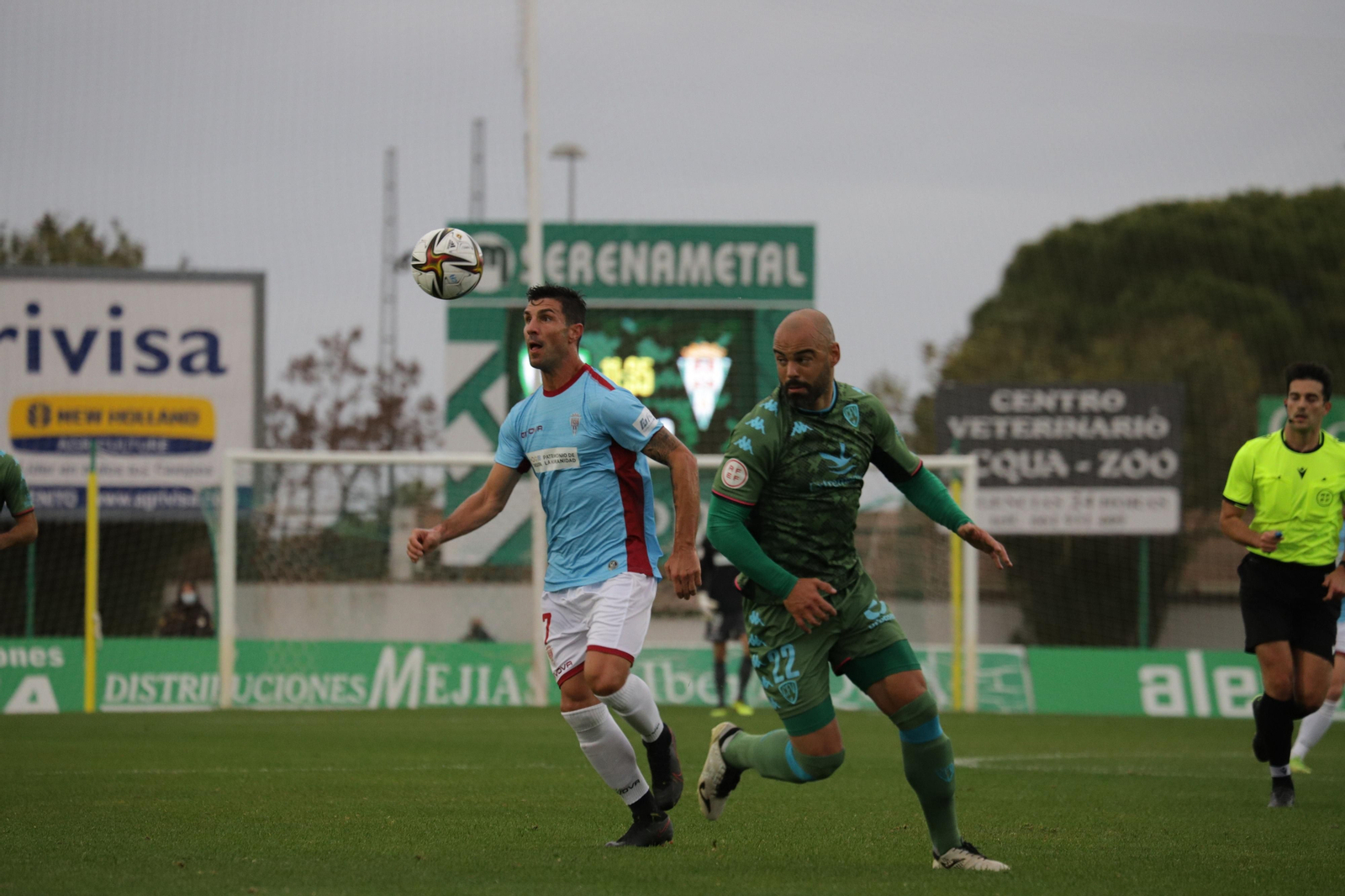 La derrota del Córdoba CF ante el Villanovense, en imágenes