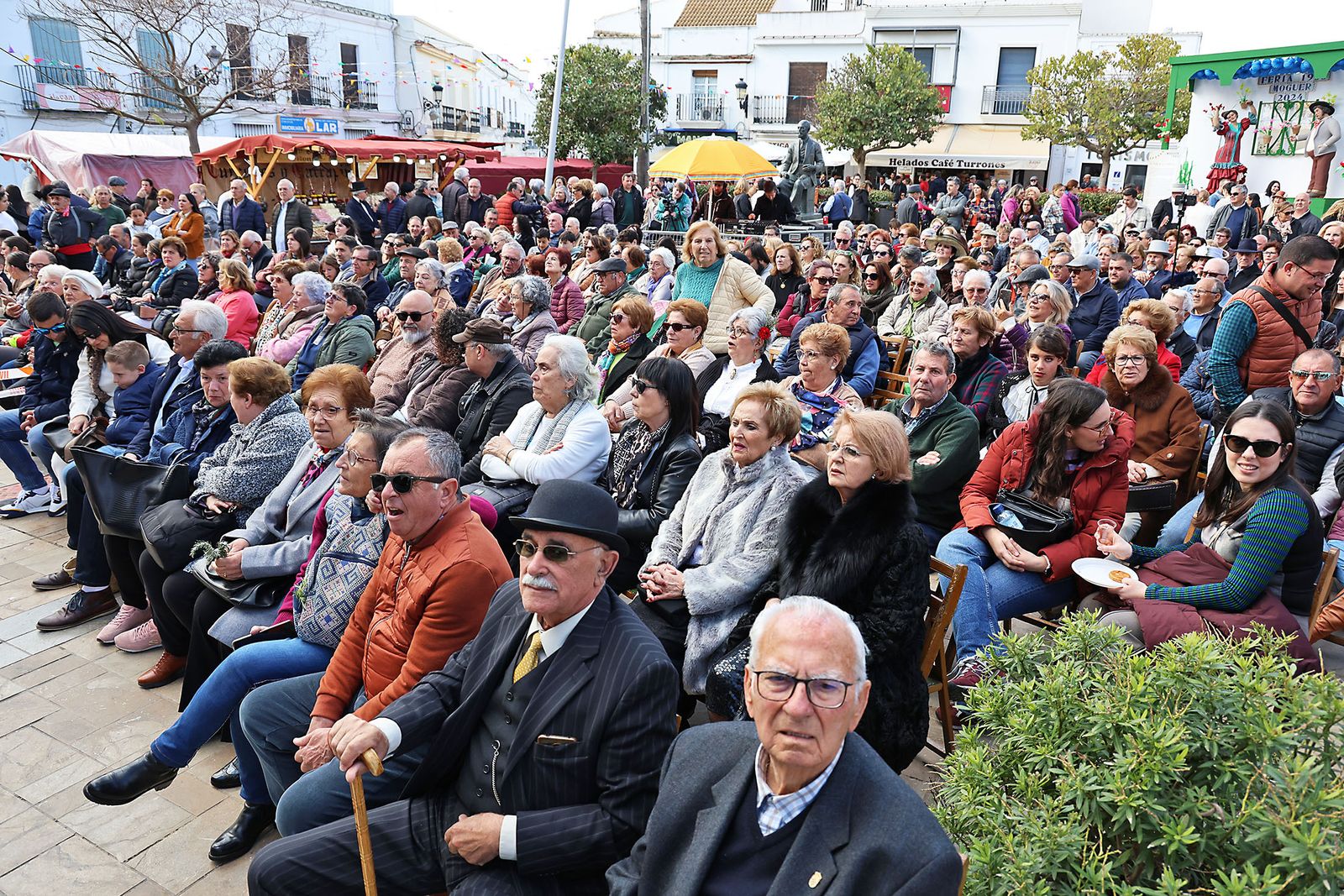 Imágenes del ambiente en la Feria de Época 1900 de Moguer