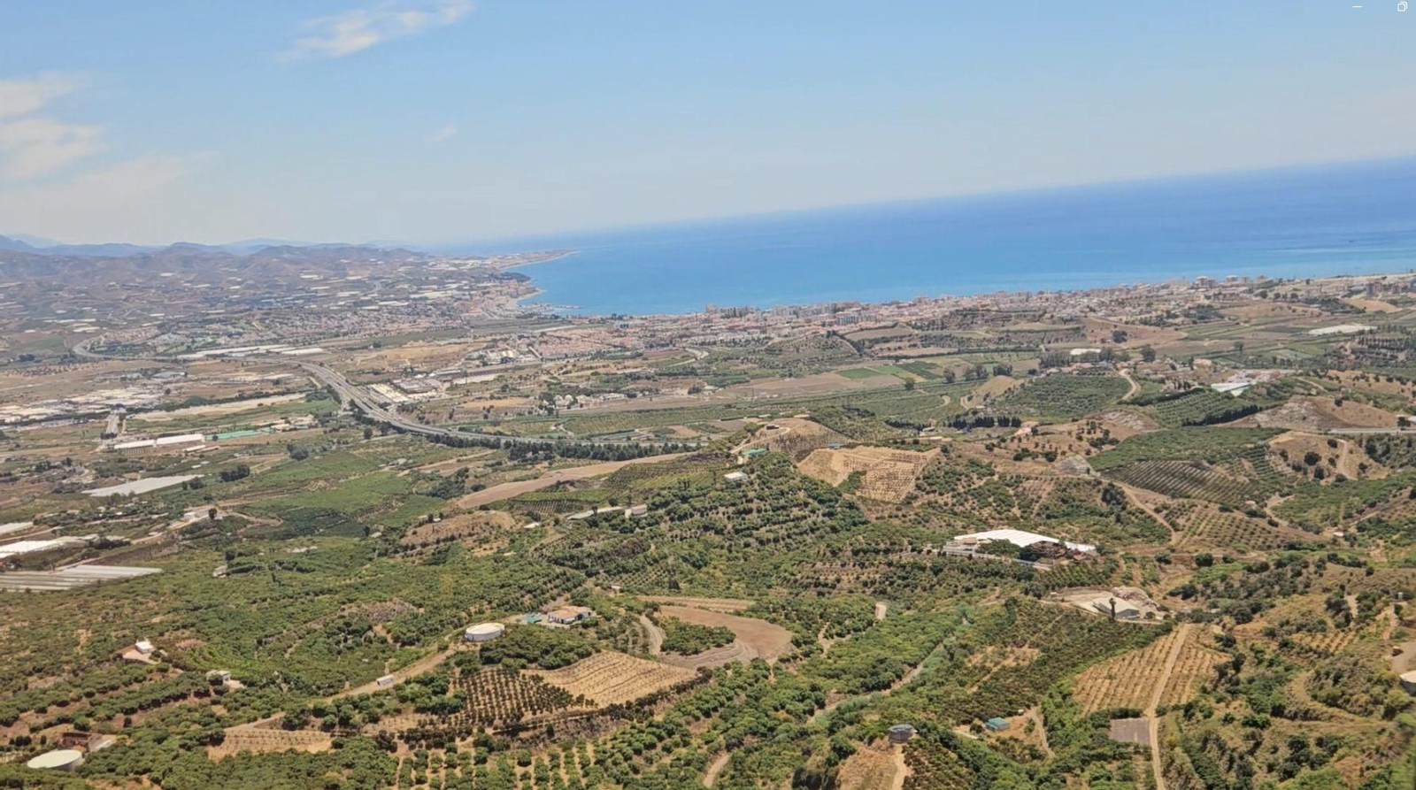 Vista aérea de la costa malagueña.