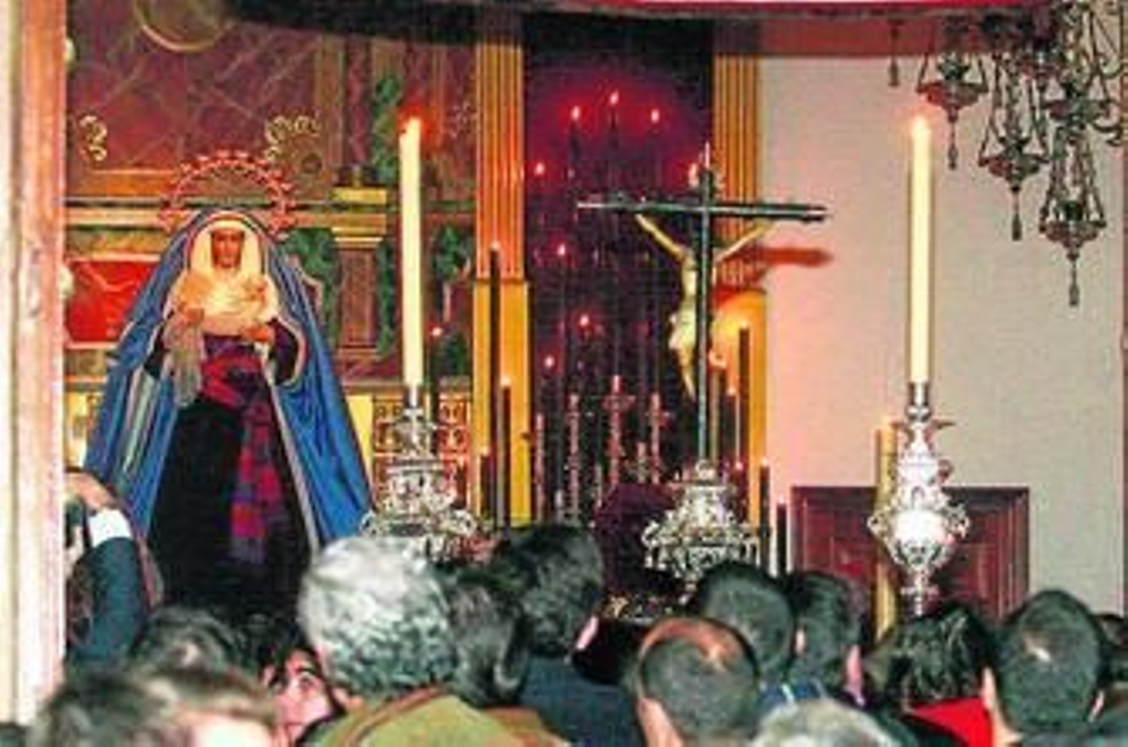 La Virgen de la Esperanza, ante la que daría lectura posteriormente a las estaciones del vía crucis.
