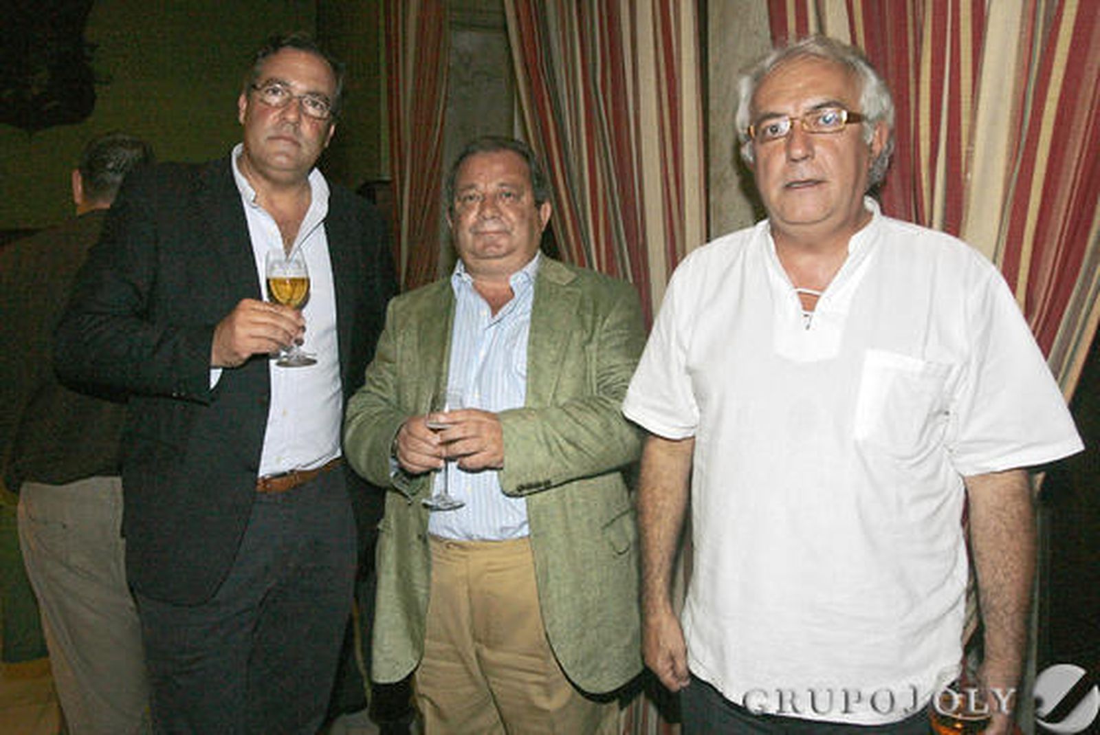 El piloto de aviones Ricardo Galache, el farmacéutico Kiko Zamora y el empresario Juan Antonio Quiñones.

Foto: Joaquin Pino