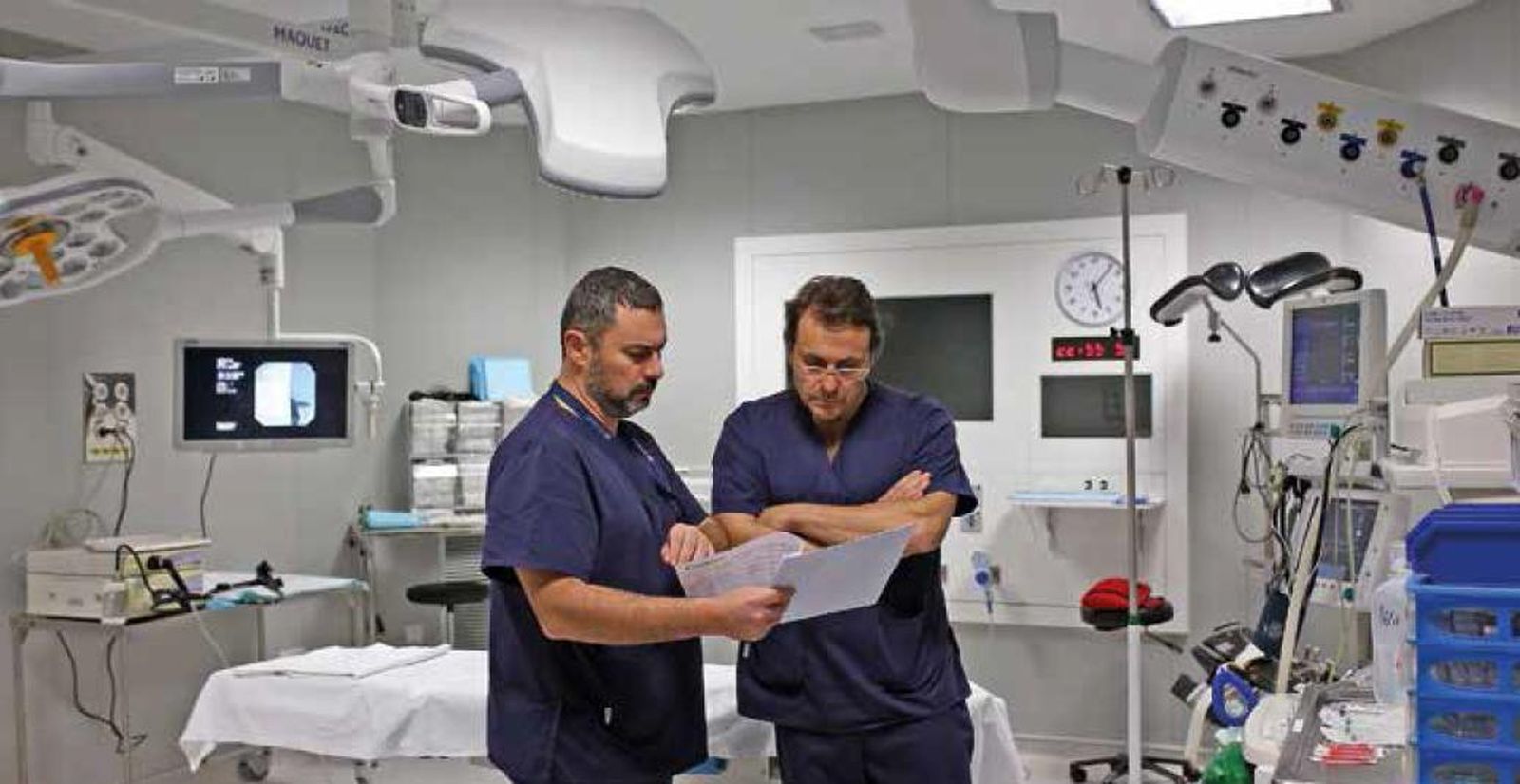 .Acompañamos al paciente a lo largo de todo el proceso clínico con un enfoque multidisciplinar e integral".