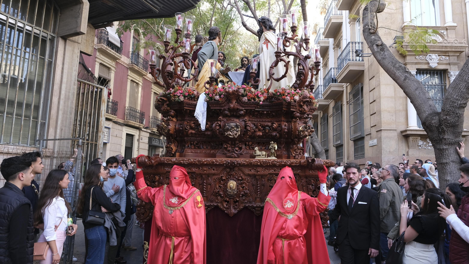 Fotogalería procesión de la Santa Cena. Semana Santa de Almería 2022.
