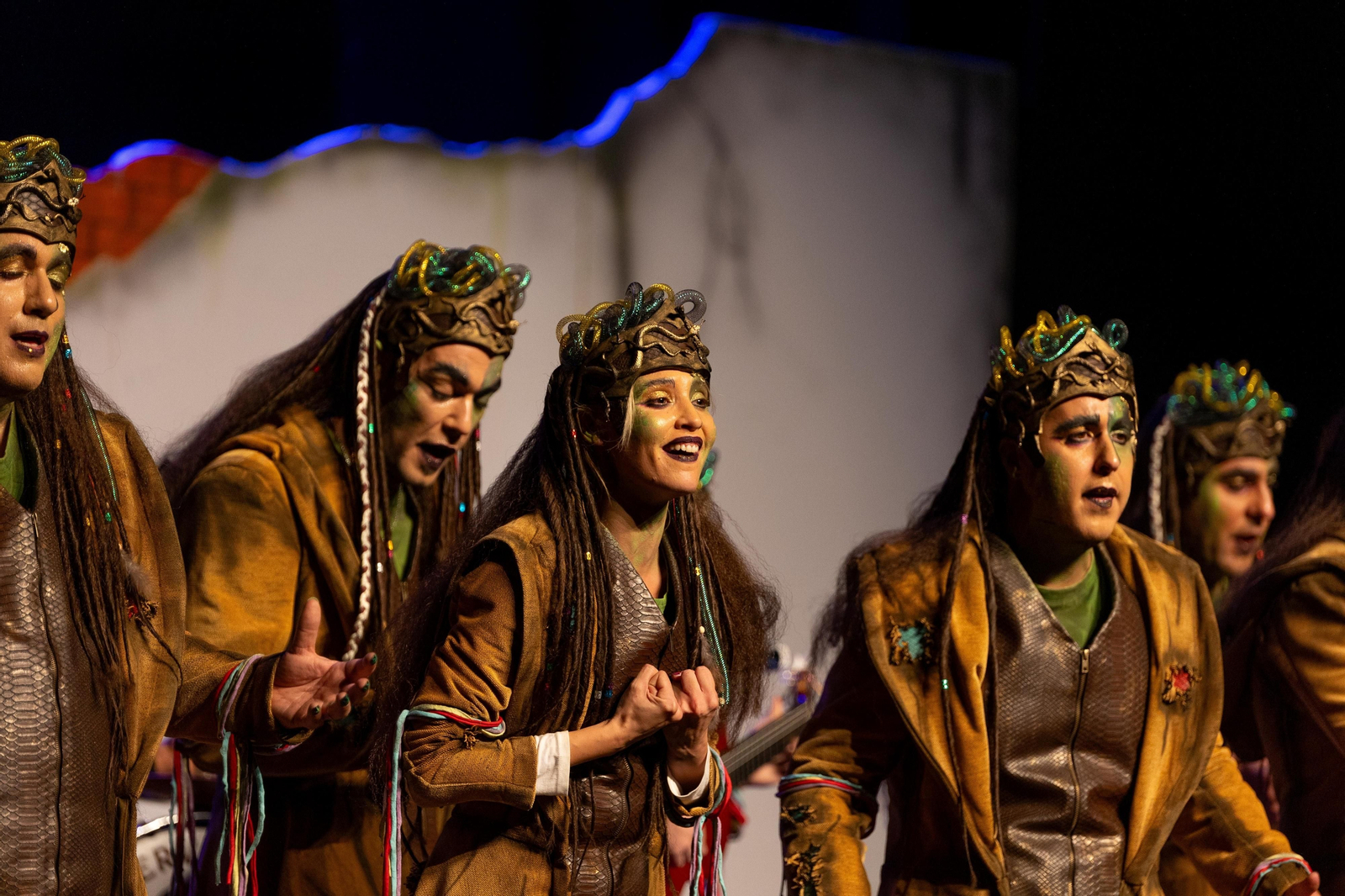 Imágenes de la actuación de la comparsa de Ayamonte "La Venenosa" en el Carnaval Colombino