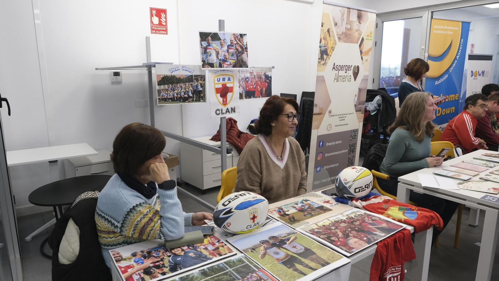 Imágenes de la Jornada de Puertas Abiertas de Asociaciones en el Espacio Alma