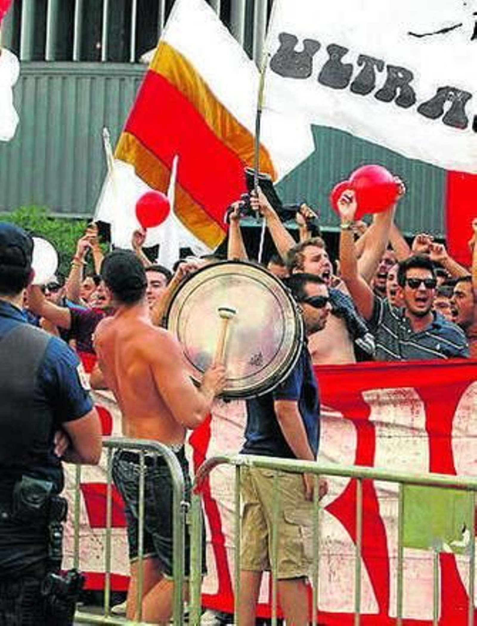 Un grupo de aficionados.