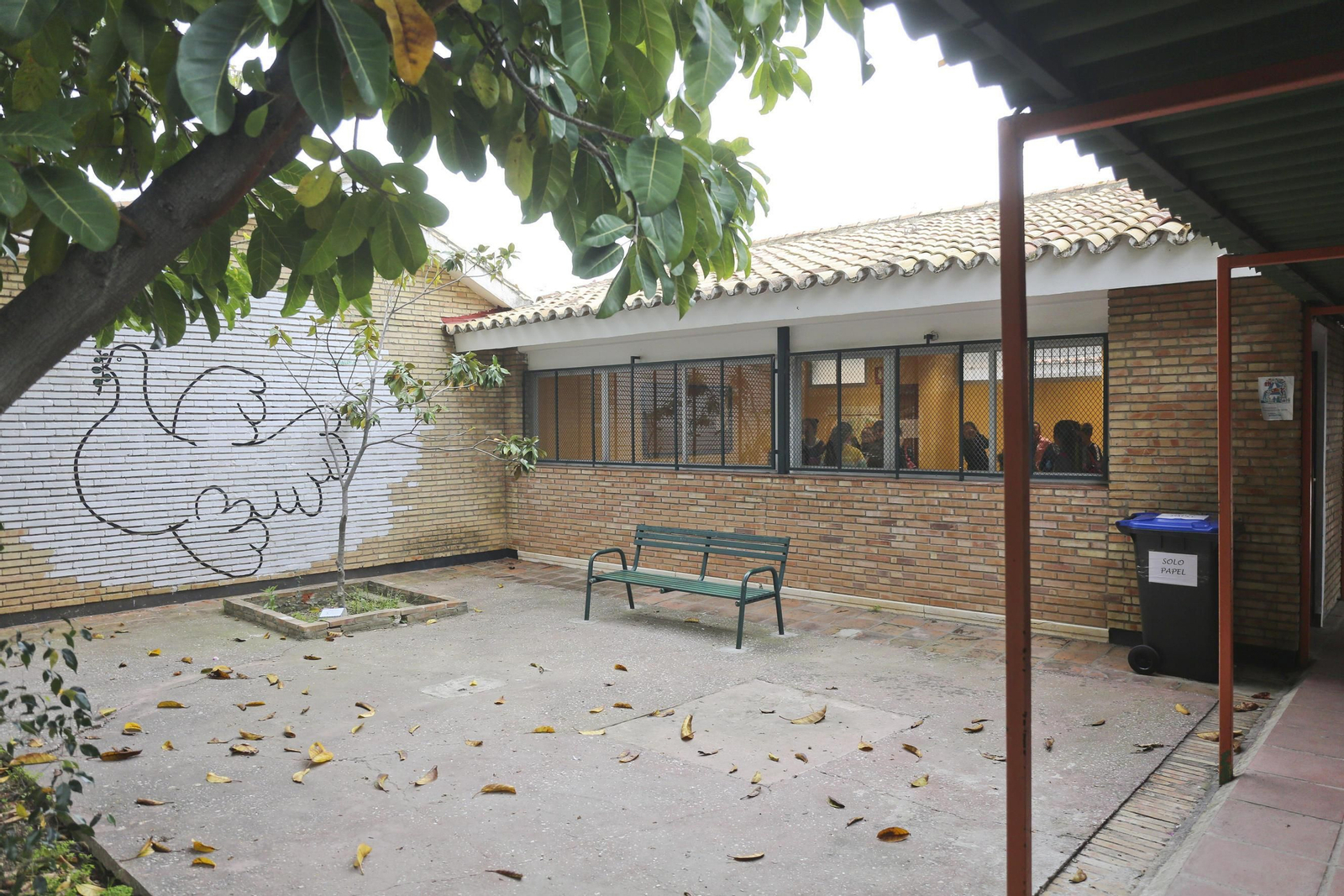 Foto de archivo del IES Sierra Bermeja, donde se ha retirado el amianto.