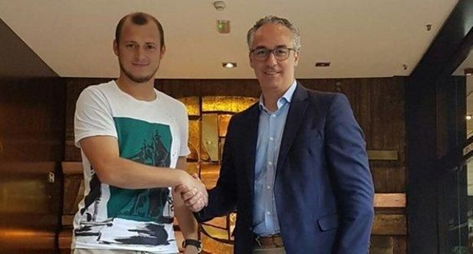 Zozulya, un guerrillero para Poyet