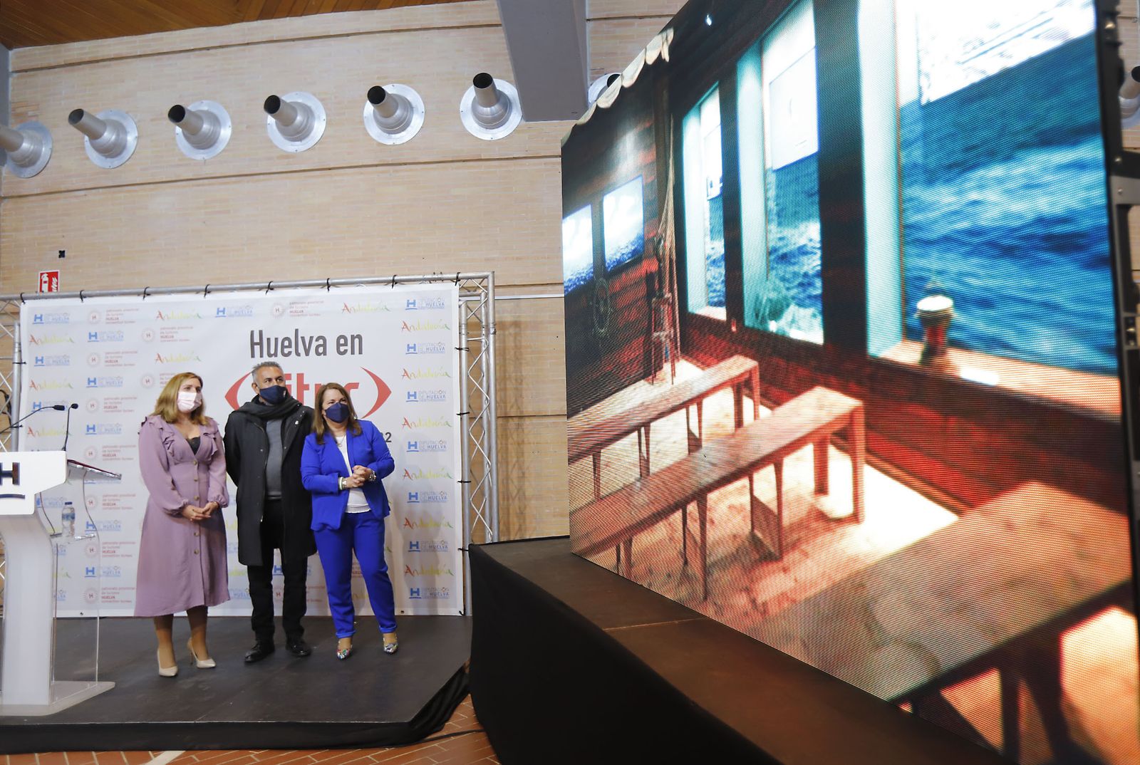 Imágenes de la presentación "Huelva en Fitur" en el foro Iberoamericano de la Rábida