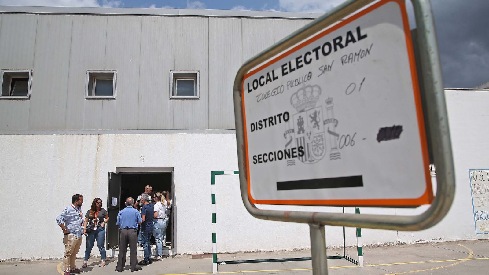 La jornada electoral en Los Barrios, en imágenes