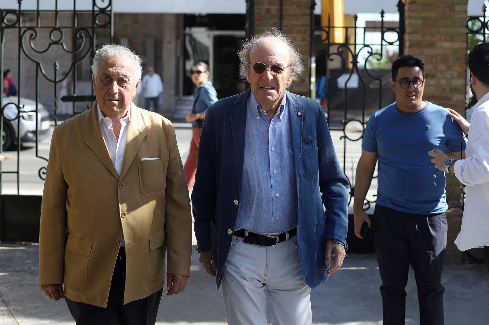 Imágenes del acto de la candidata Pilar Miranda acompañada por Elías Bendodo