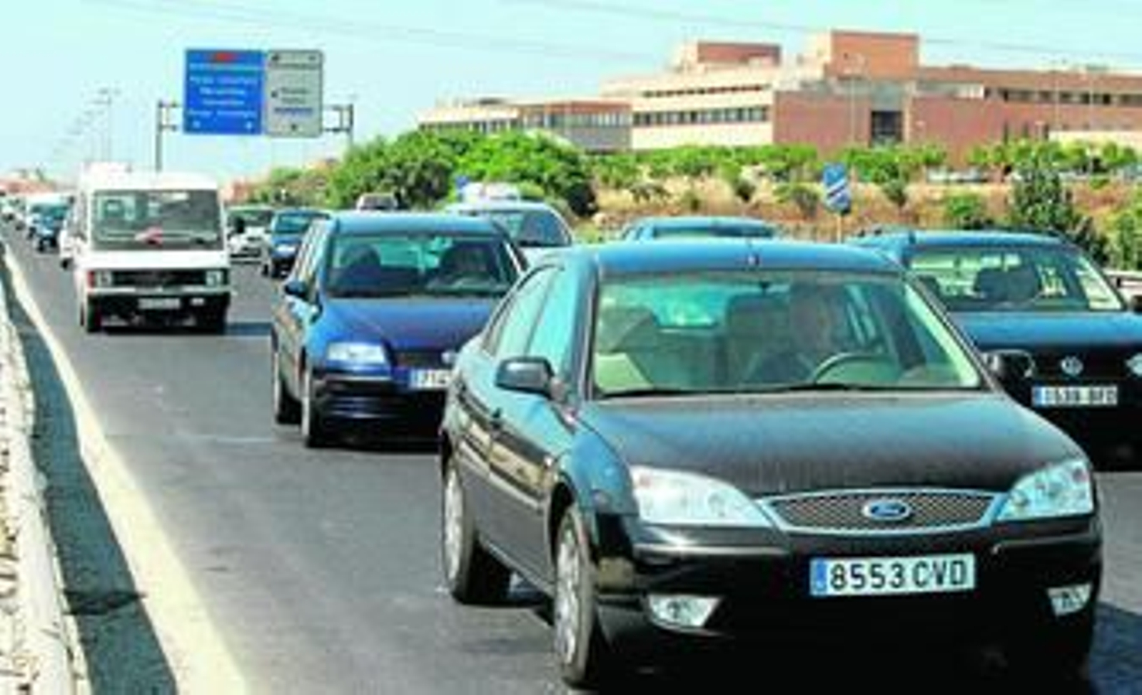 Retenciones a la salida del campus universitario de Teatinos de la capital.