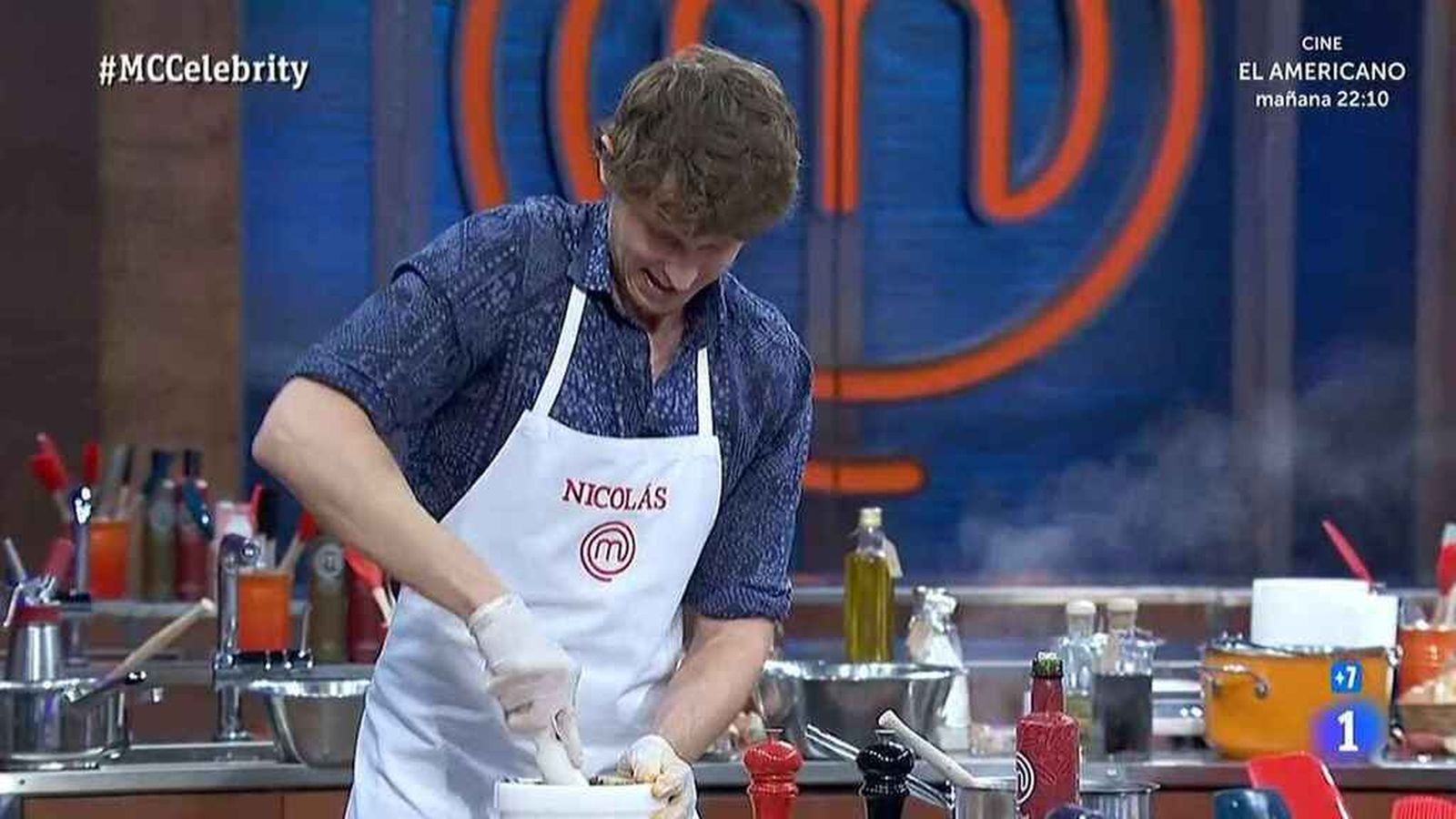 Nicolás, cocinando en el plató de 'MasterChef Celebrity'.