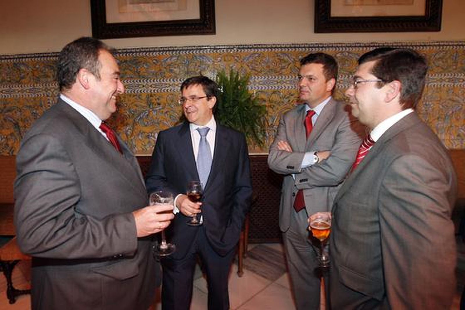 Tomás Valiente, Francisco Rapun, Luis Pérez-Bustamante y Jacinto Mañas.