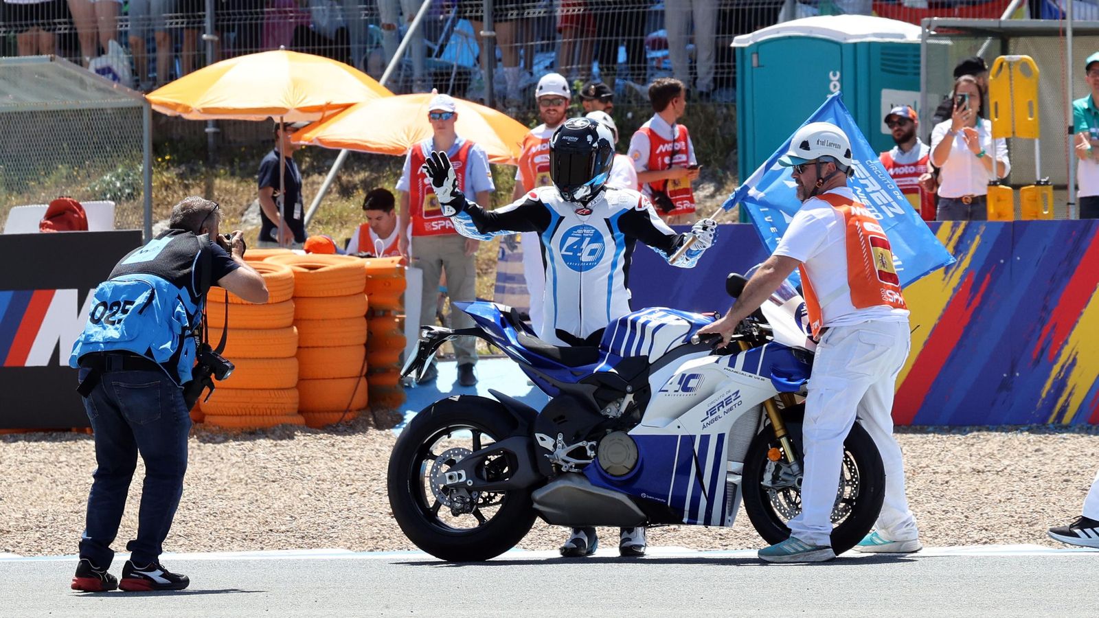 Búscate en el sábado del Gran Premio de España 2025 en el Circuito de Jerez - Ángel Nieto