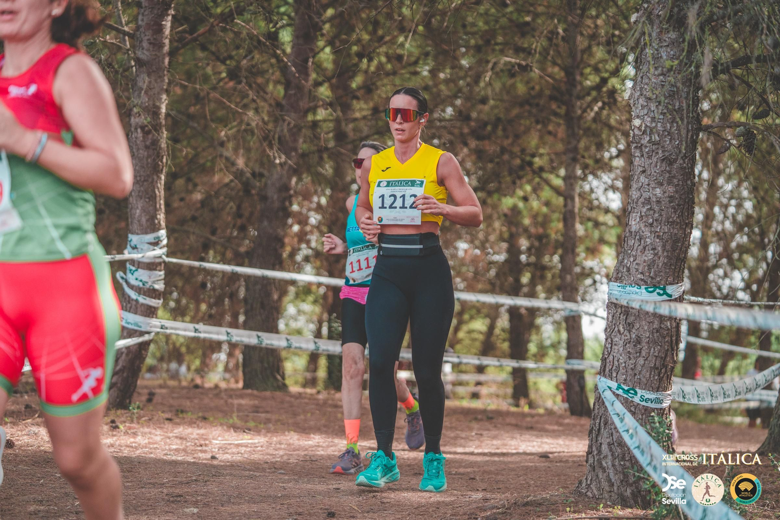 Búscate en las fotos del Cross de Itálica 2025 | 1