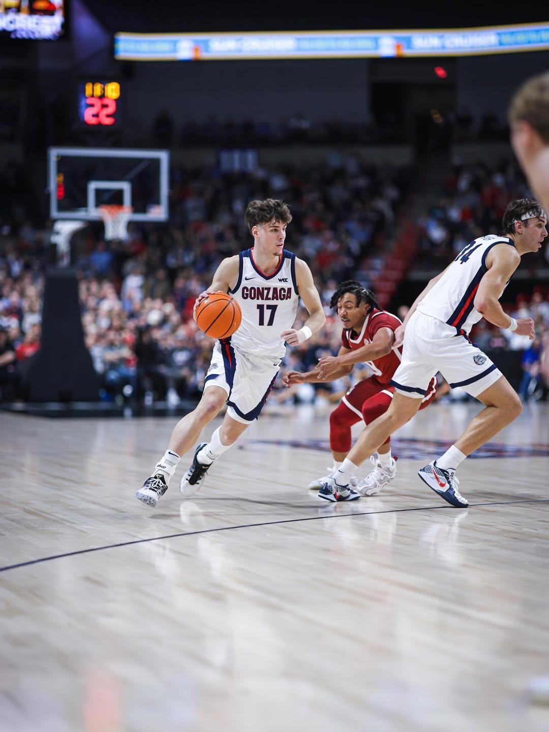 Mario Saint-Supéry, otro sólido partido en la NCAA