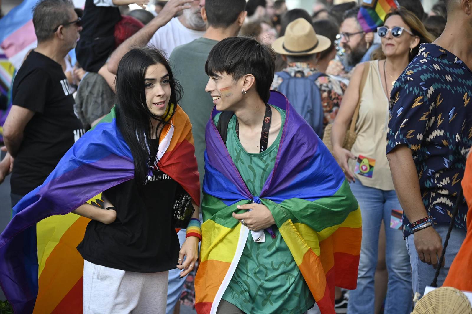Las mejores imágenes de la manifestacióndel del Orgullo LGTBI en Huelva