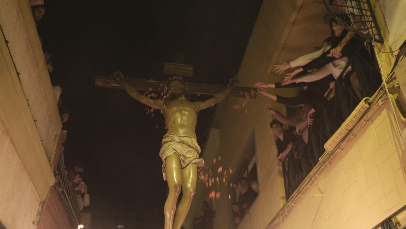 Procesión del Perdón en Almería, en imágenes