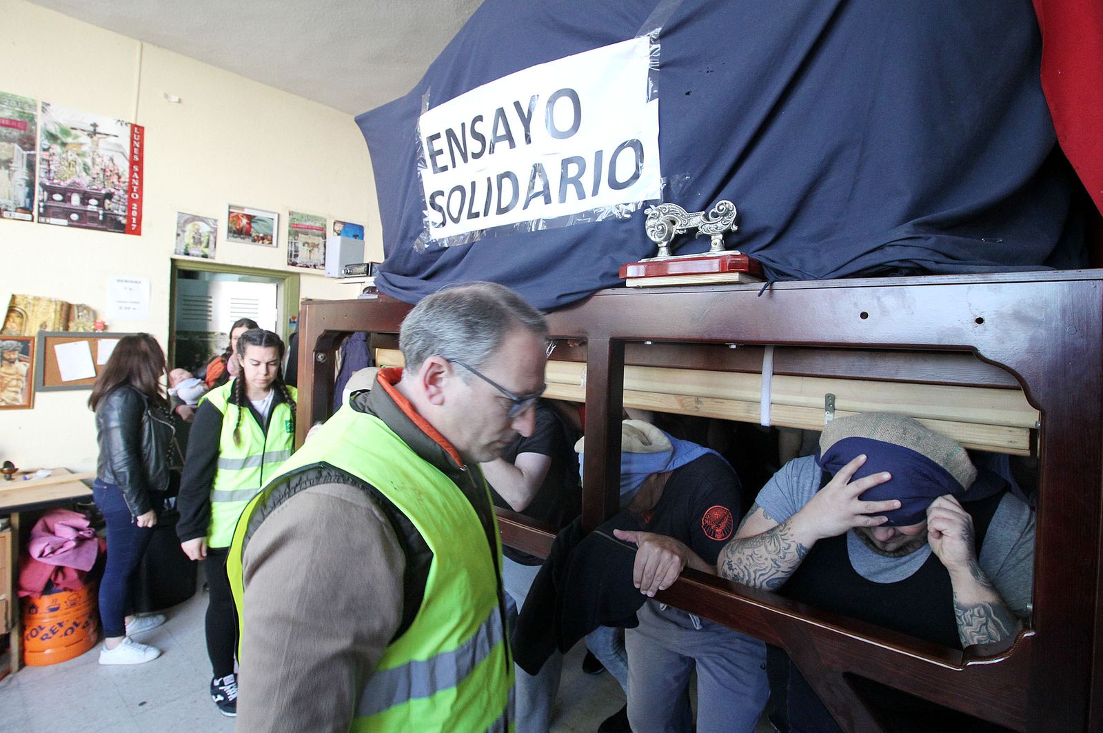 Ensayo solidario de la Hdad del Perdón, en imágenes