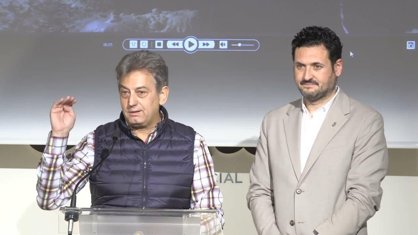 Miguel Pérez, alcalde de Castril durante la presentación del municipio en Fitur.