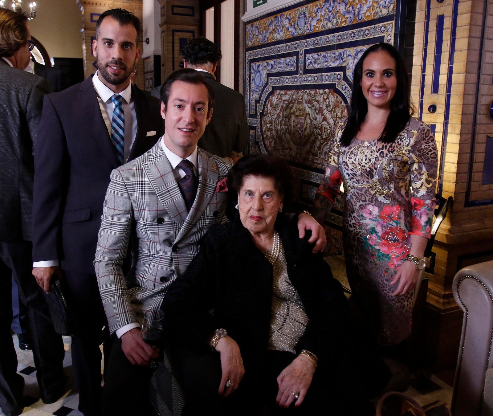 María Jesús Madrigal, socia de honor del Club Cultural Guadalquivir