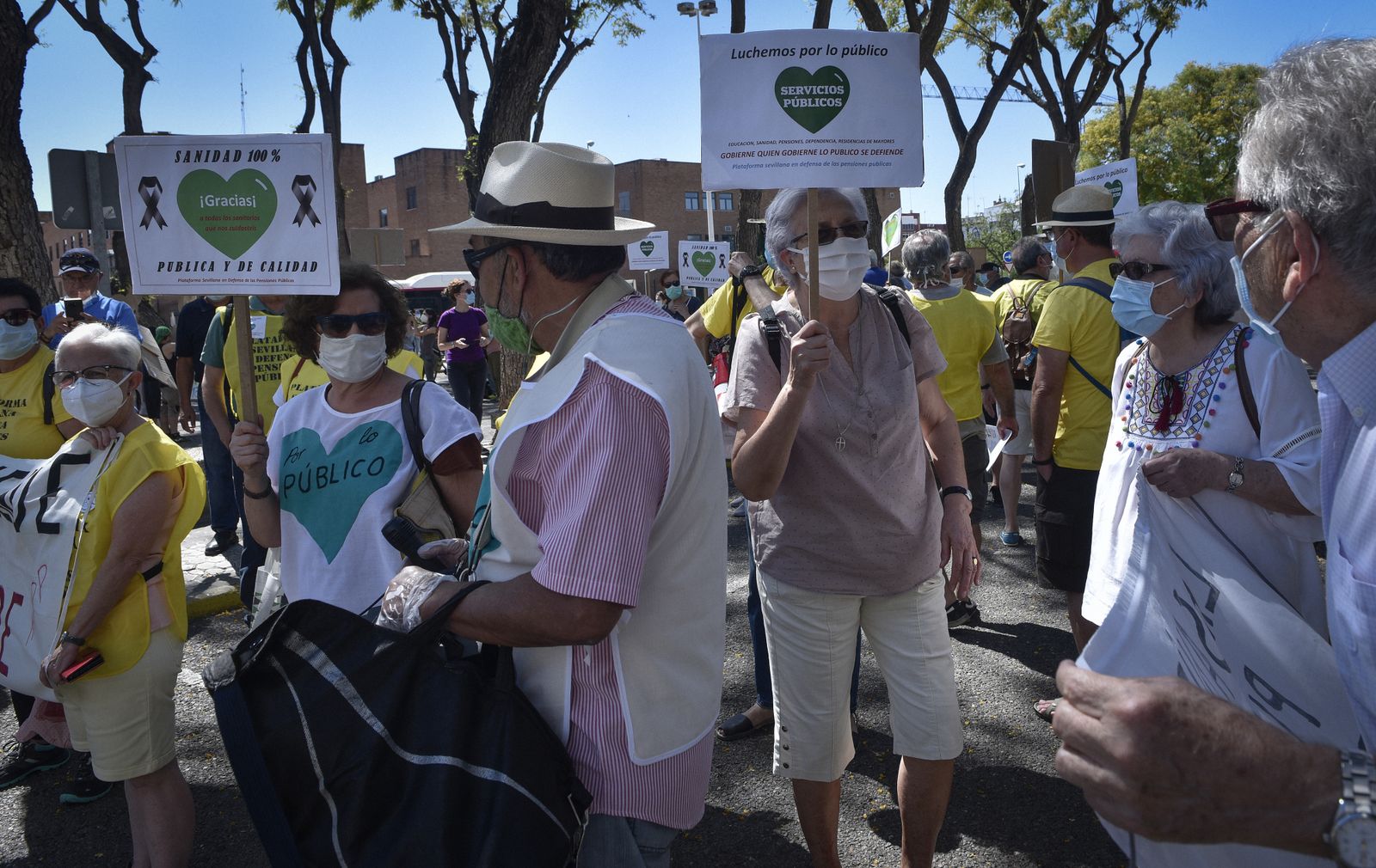 Las imágenes de la manifestación de Marea Blanca