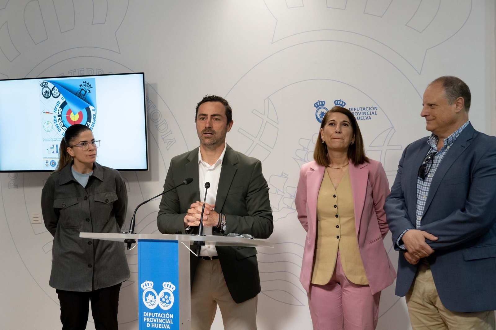 Juan Daniel Romero presenta la prueba.