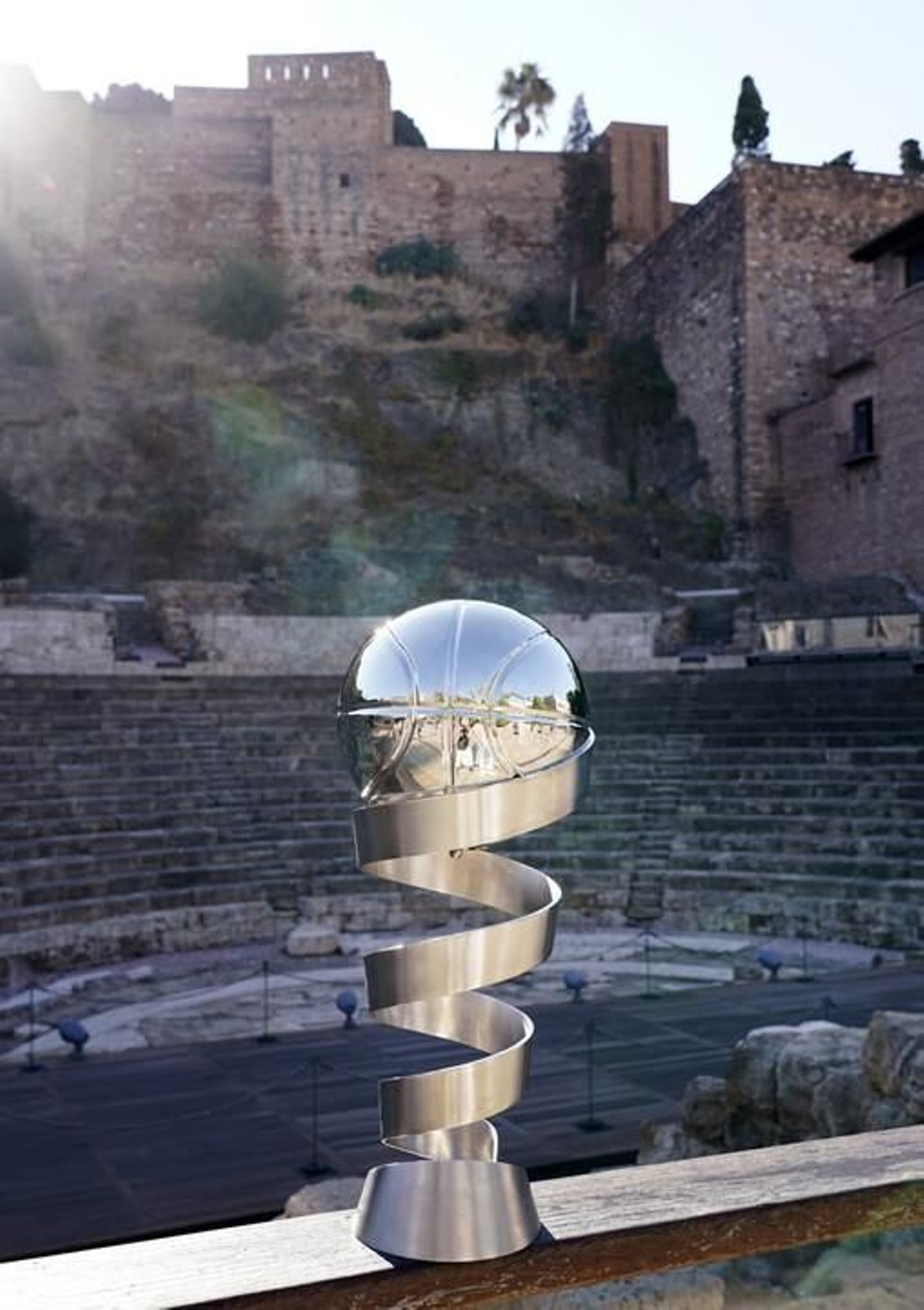 El trofeo de la Supercopa ACB se deja ver por Málaga