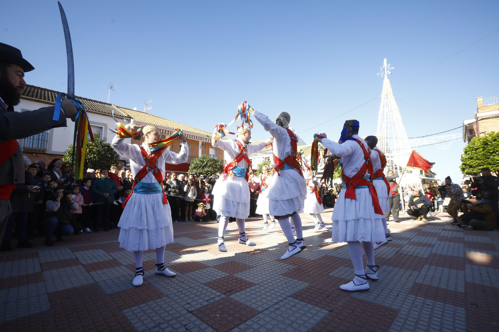 Las mejores fotografías de los tradicionales Danza de los locos y Baile del oso de Fuente Carreteros