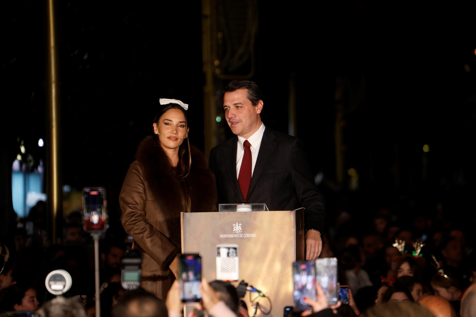 Así ha sido el espectácular encendido de las luces de Navidad de Córdoba