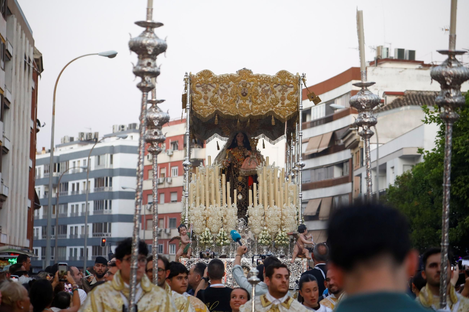 Las mejores fotos de la procesión de la Virgen del Carmen de San Cayetano de Córdoba