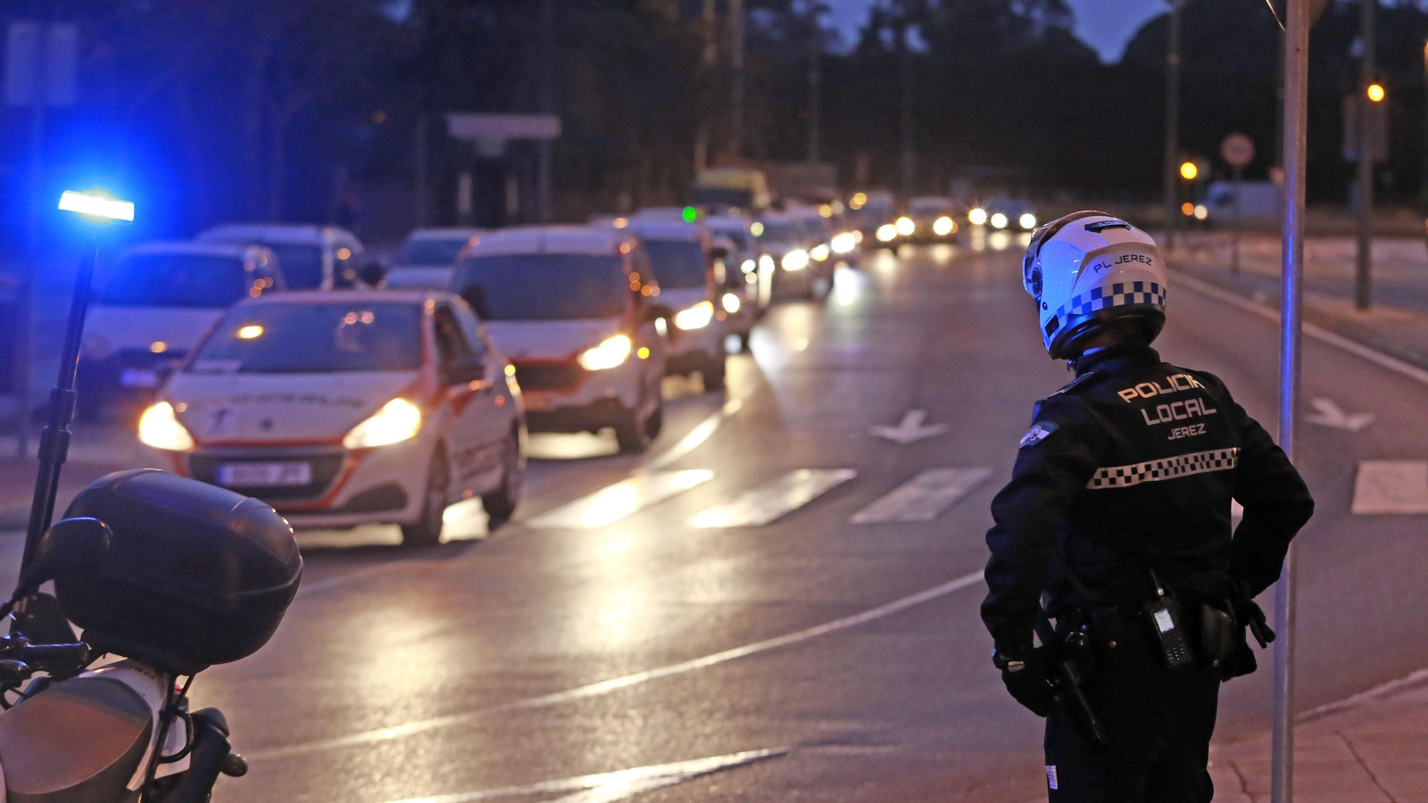 Los autónomos vuelven a manifestarse en caravana