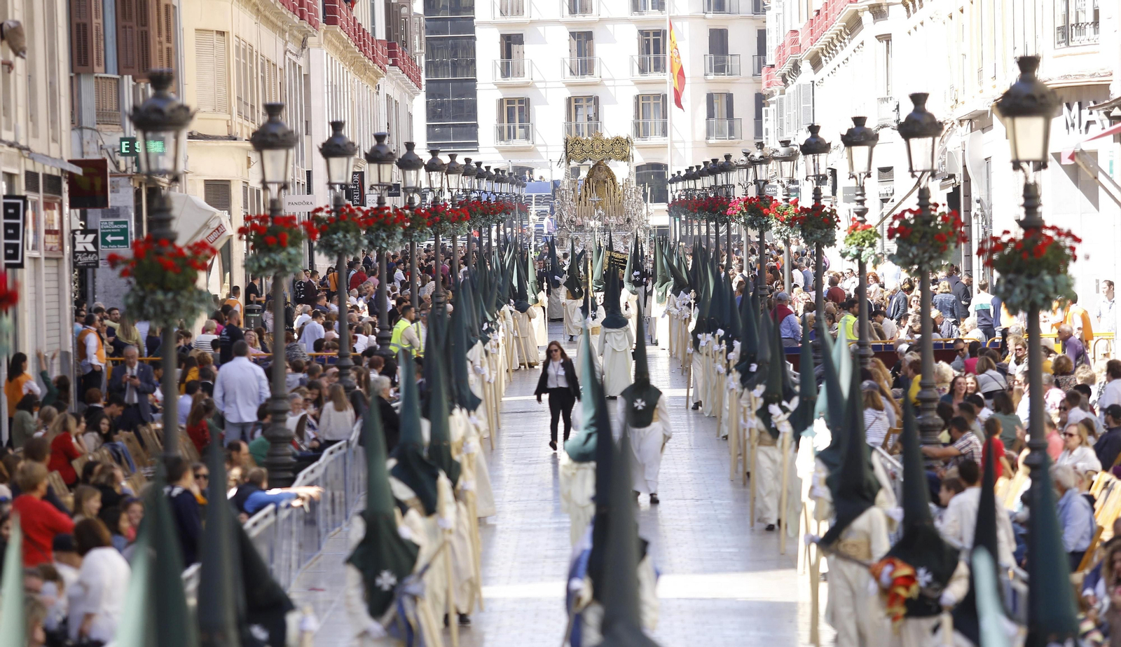 Las fotos de Lágrimas y Favores en el Domingo de Ramos en Málaga