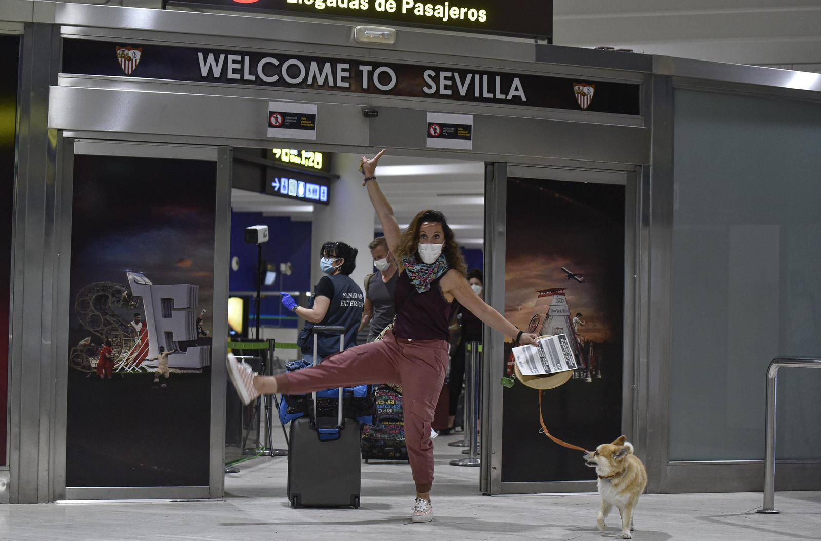 Llega a  Sevilla del primer vuelo con turistas desde el cierre de fronteras