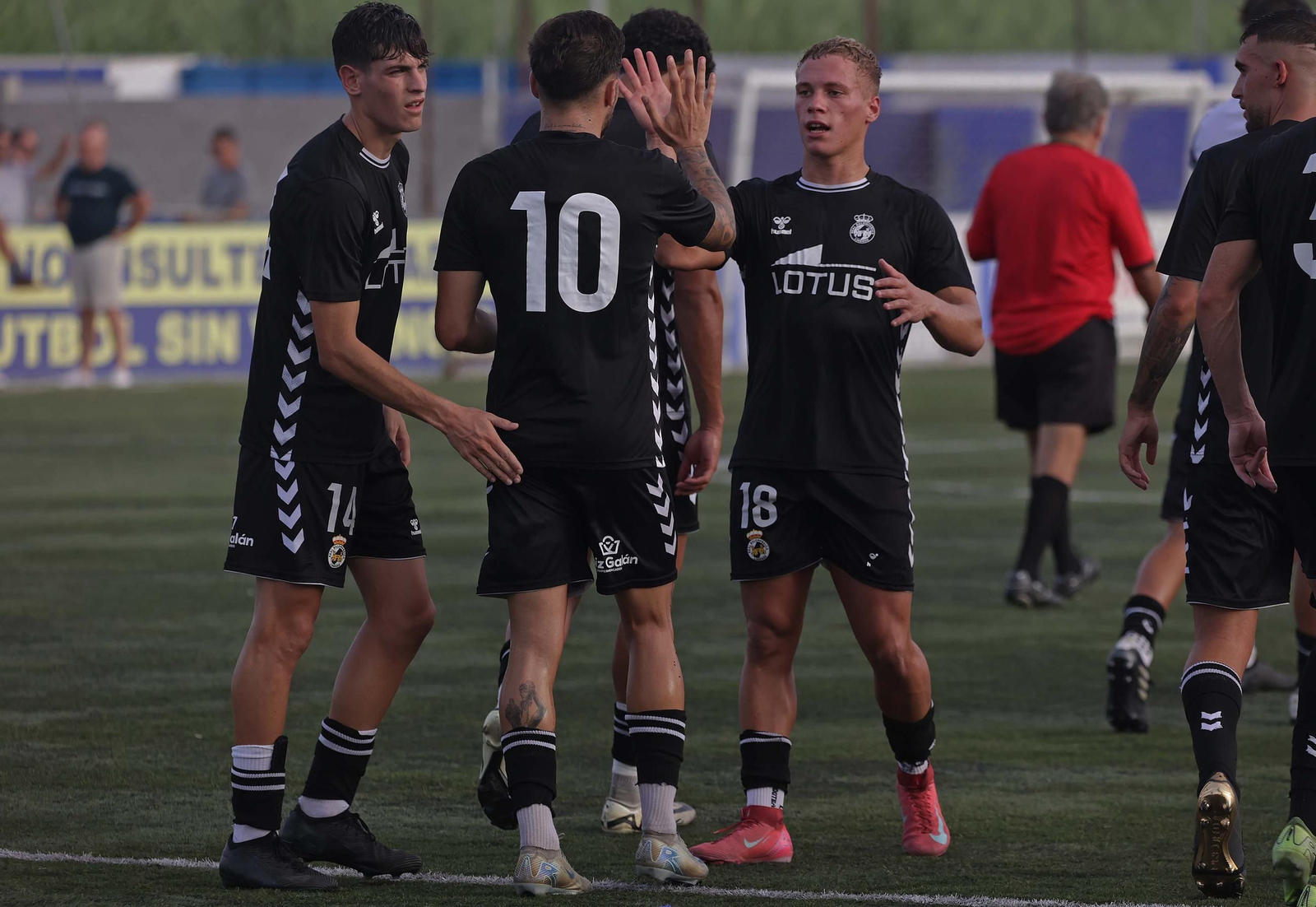 Las mejores fotos del Balona - Bruno´s Magpies de la pretemporada 25/26