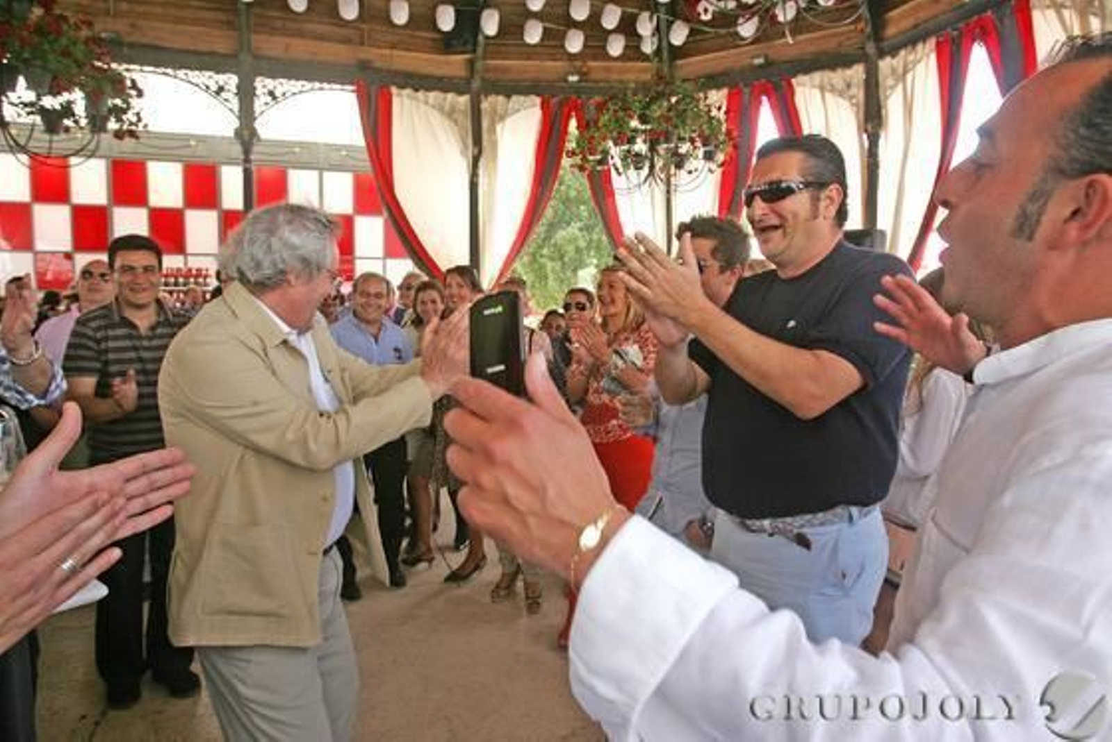 Ambientazo festero en González Byass

Foto: Pascual