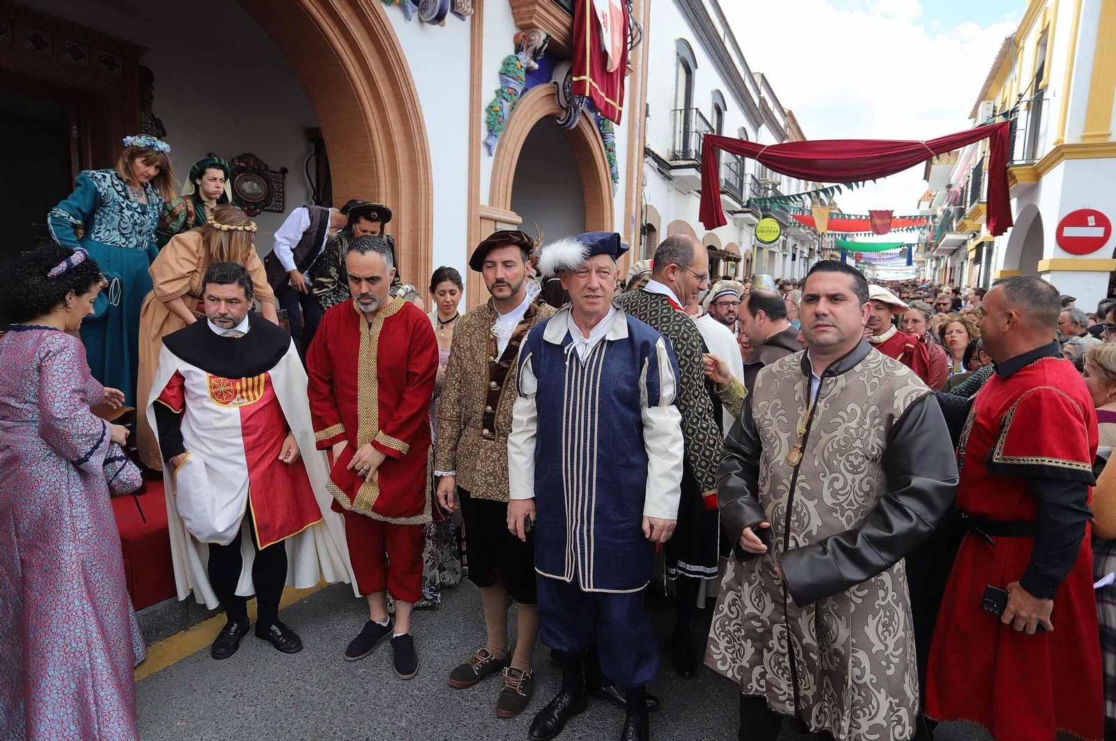 Imágenes del gran ambiente en la Feria Medieval de Palos de la Frontera, Huelva