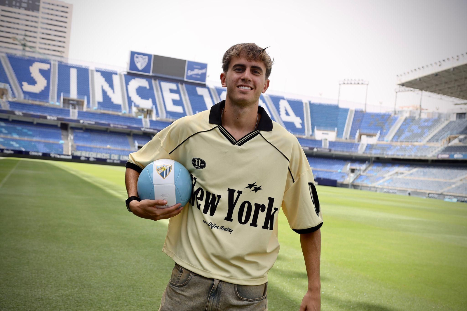 Las fotos de la entrevista a Adrián Niño, jugador del Málaga CF