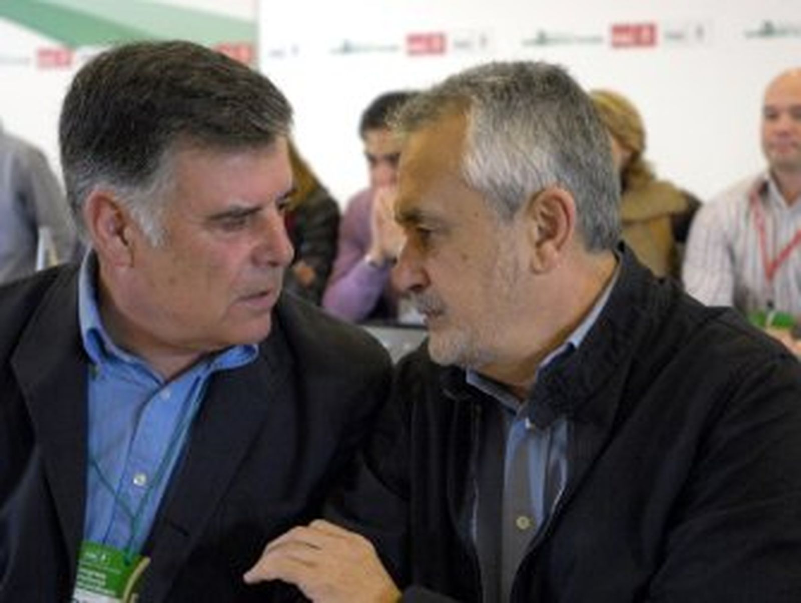 Griñán llama a la unidad en el congreso extraordinario del PSOE de Sevilla