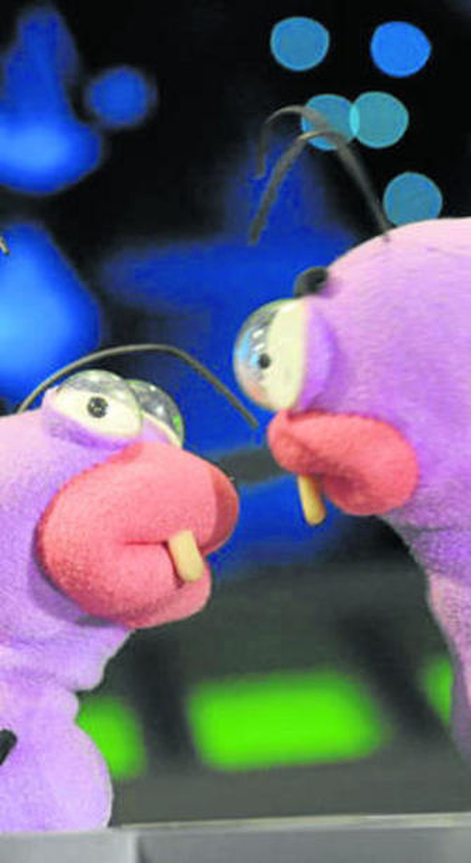 Cara a cara entre Trancas y Barrancas, las mascotas de 'El Hormiguero'