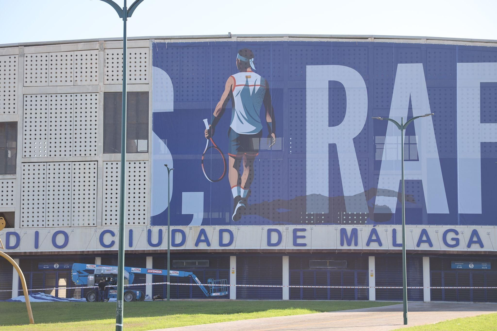La pancarta de despedida de Rafa Nadal en el Ciudad de Málaga, en imágenes