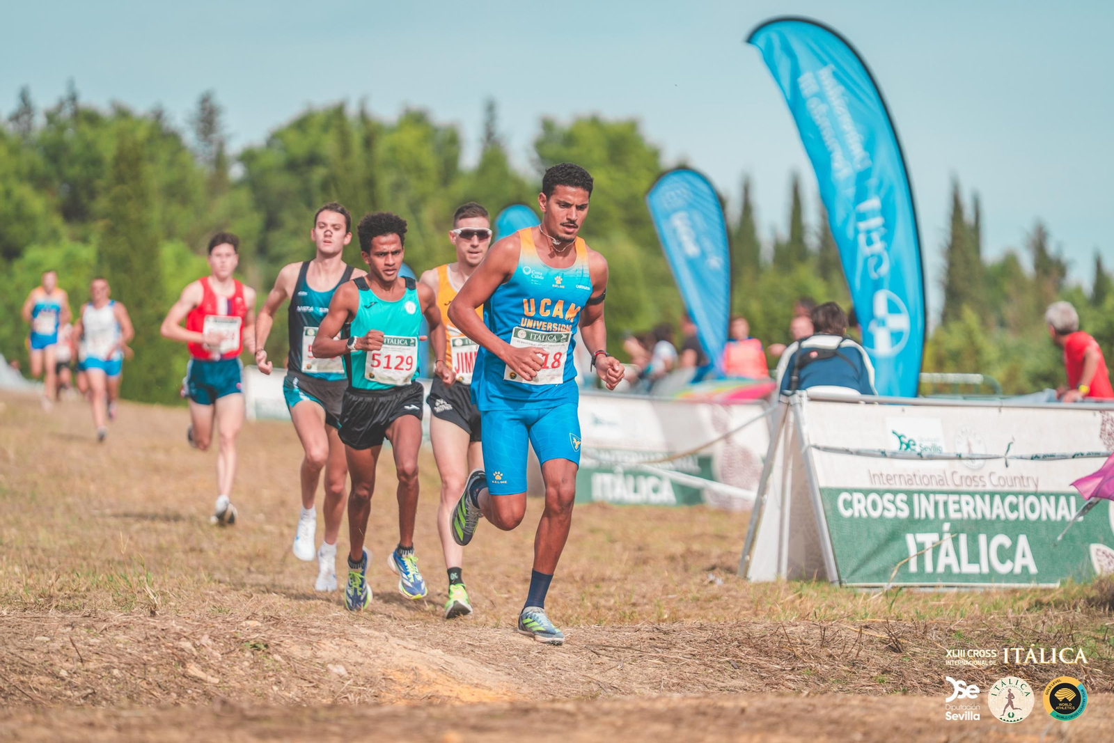 Búscate en las fotos del Cross de Itálica 2025 | 12